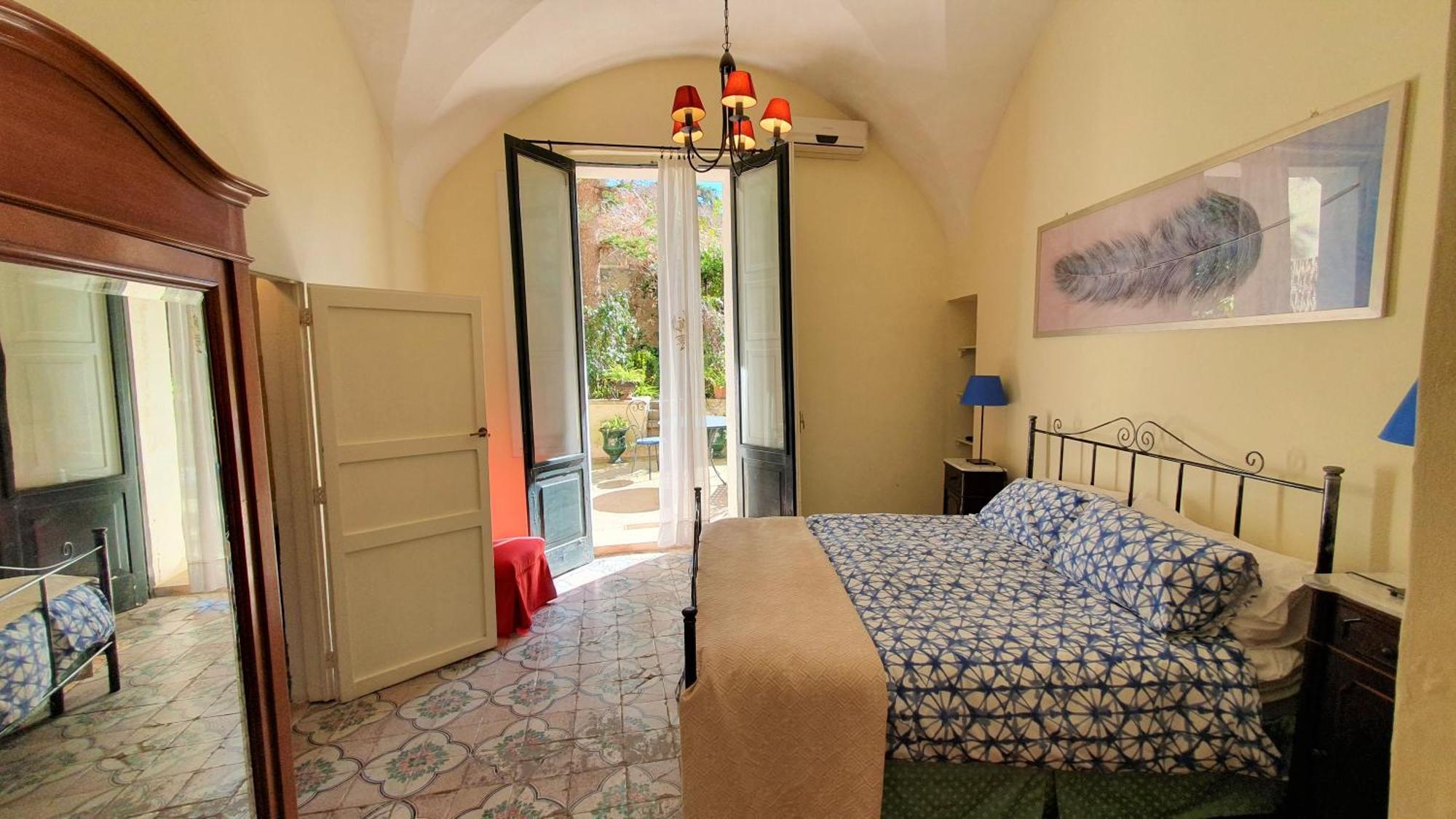 דירות לצ'ה Palazzo Bernardini מראה חיצוני תמונה